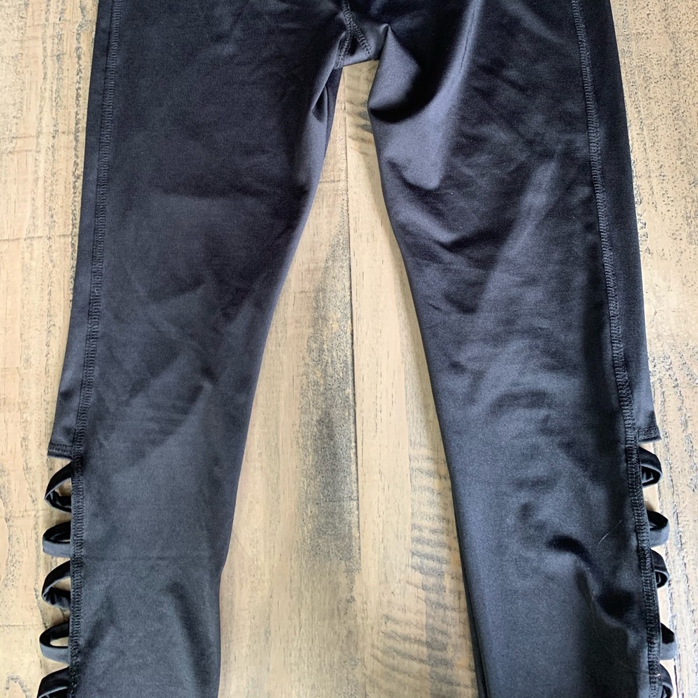 Black leggings